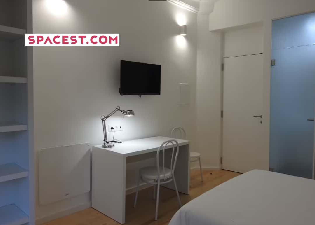 Ensuite Room In Renovated Apartment In Saldanha - S3 - 1