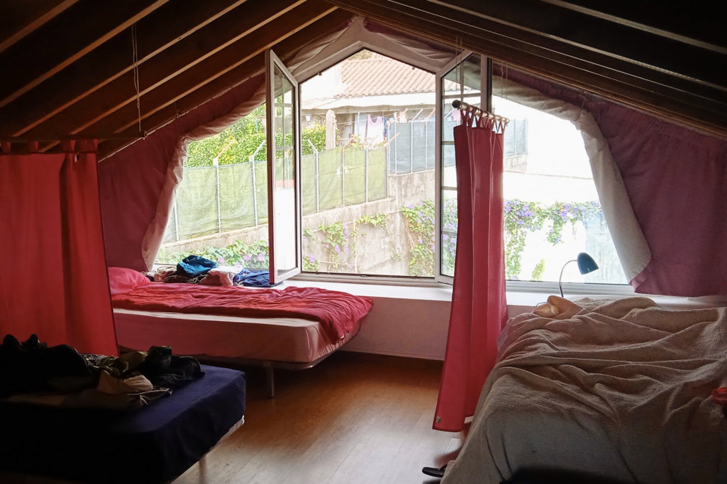 Bed In A 4-Bed Mixed Gender Room - Candelária Home - Gallery - 16