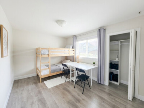 Homestay with en-suite bathroom