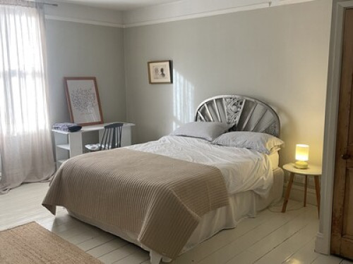 Large room in quiet street