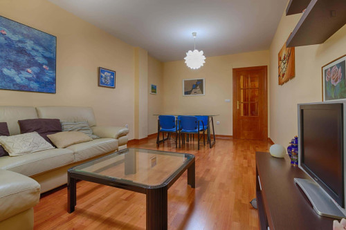 Apartment in Calle Lindero, La Zubia for 80 m² with 2 bedrooms - Gallery - 5