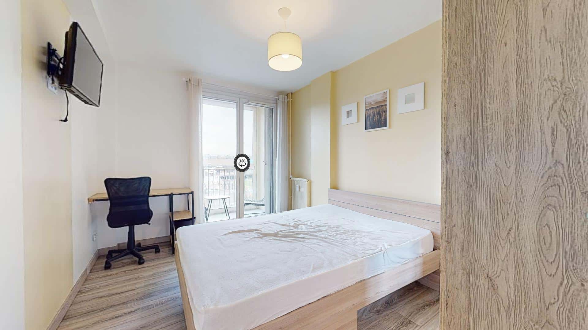 Room In Rue Joachim Du Bellay, Toulouse For 97 M² With 5 Bedrooms - 1