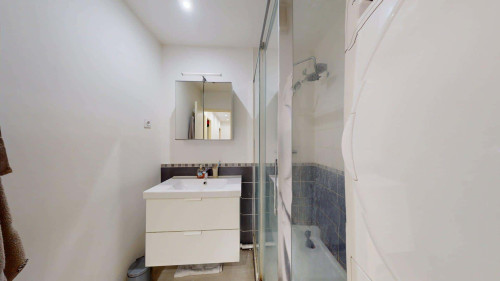 Room in Rue du Château de la Duchère, Lyon for 58 m² with 3 bedrooms - Gallery - 12