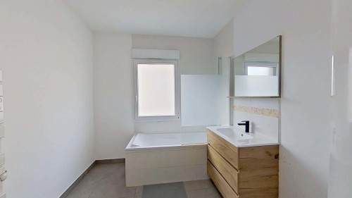 Room in Rue d'Elbeuf, Rouen for 78 m² with 3 bedrooms - Gallery - 5