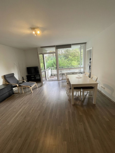 Düsseltal: Beautiful 1.5 room apartment with terrace with view of the residential complex park Ready-to-live beautiful suite in Düsseldorf