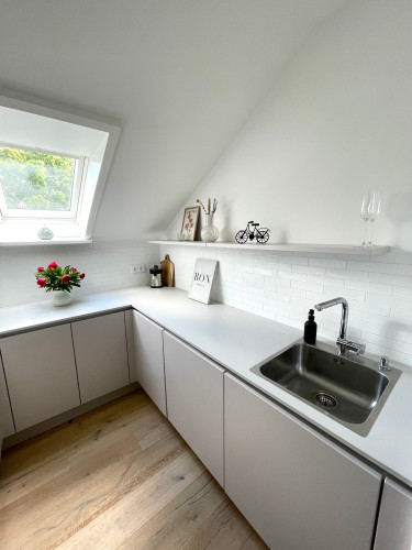 Scandinavian-Style Apartment by the Baltic Sea - Gallery - 8