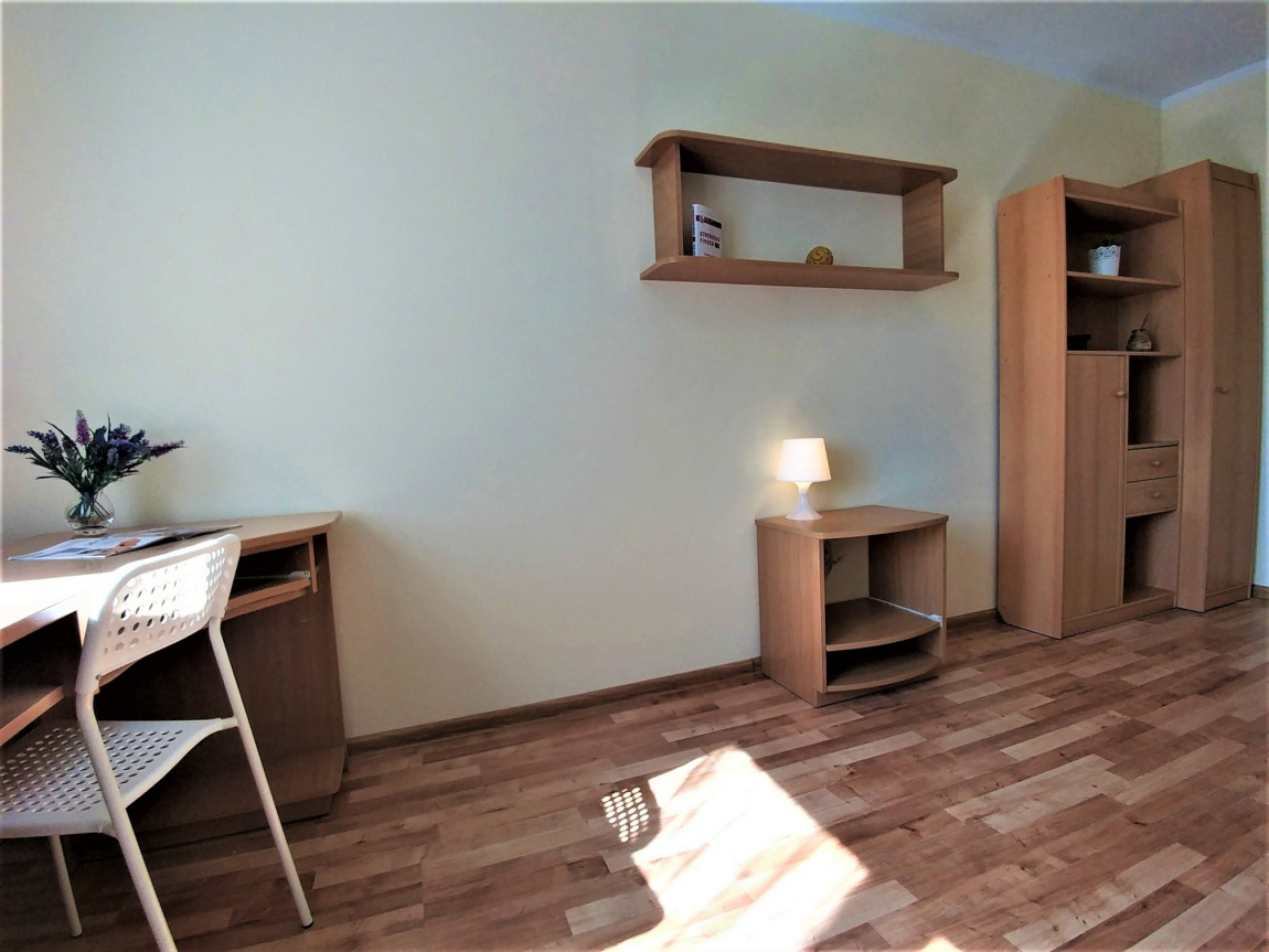 Room 5 - 2