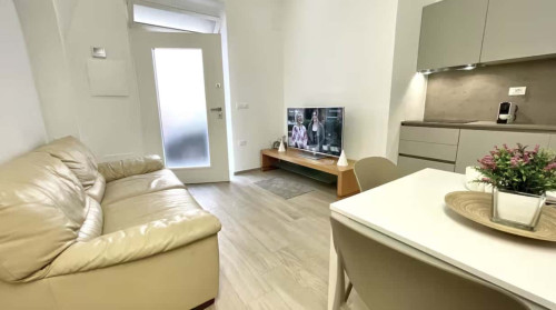 Via Tribuna - Room215