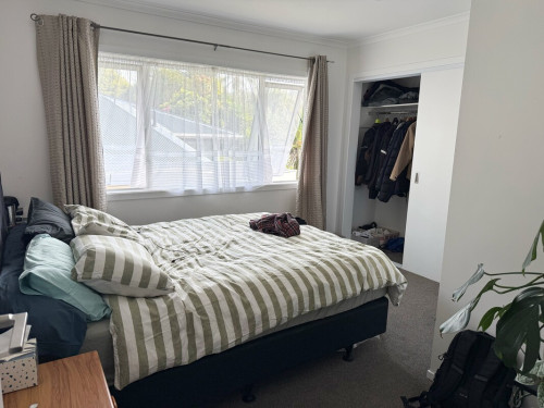 Big sunny precious room
