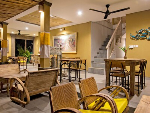 A Real Local Family Hotel - Gallery - 35