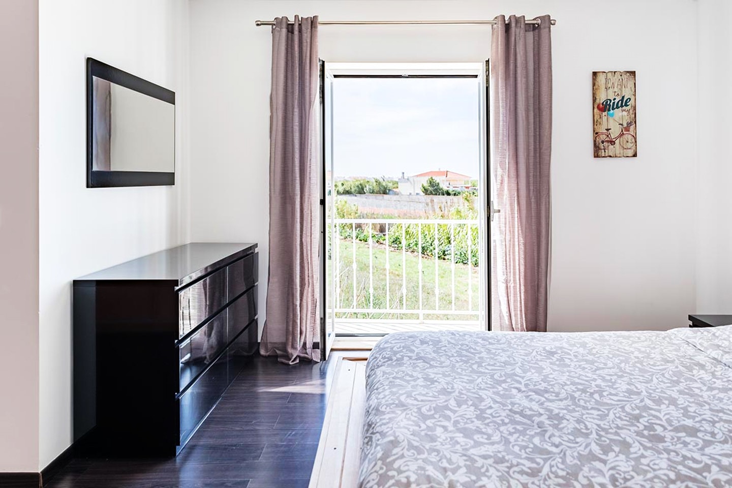  Room 4  -  Charming home near Ferrel Center  - Gallery -  1