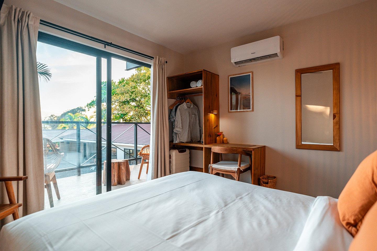 Ocean View Queen - 3