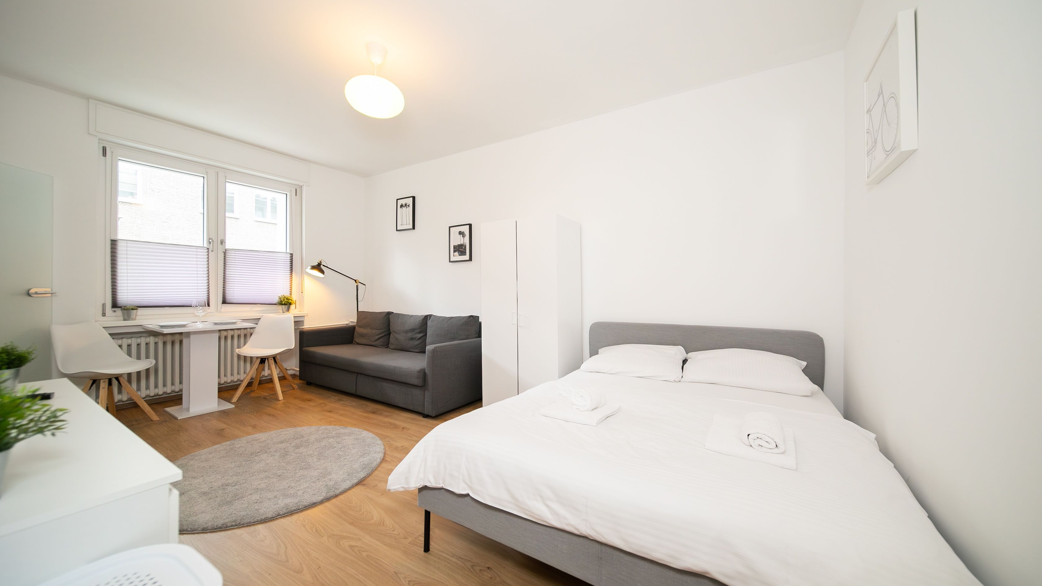 Central Apartment In A Prime Location With A Kitchen - 9