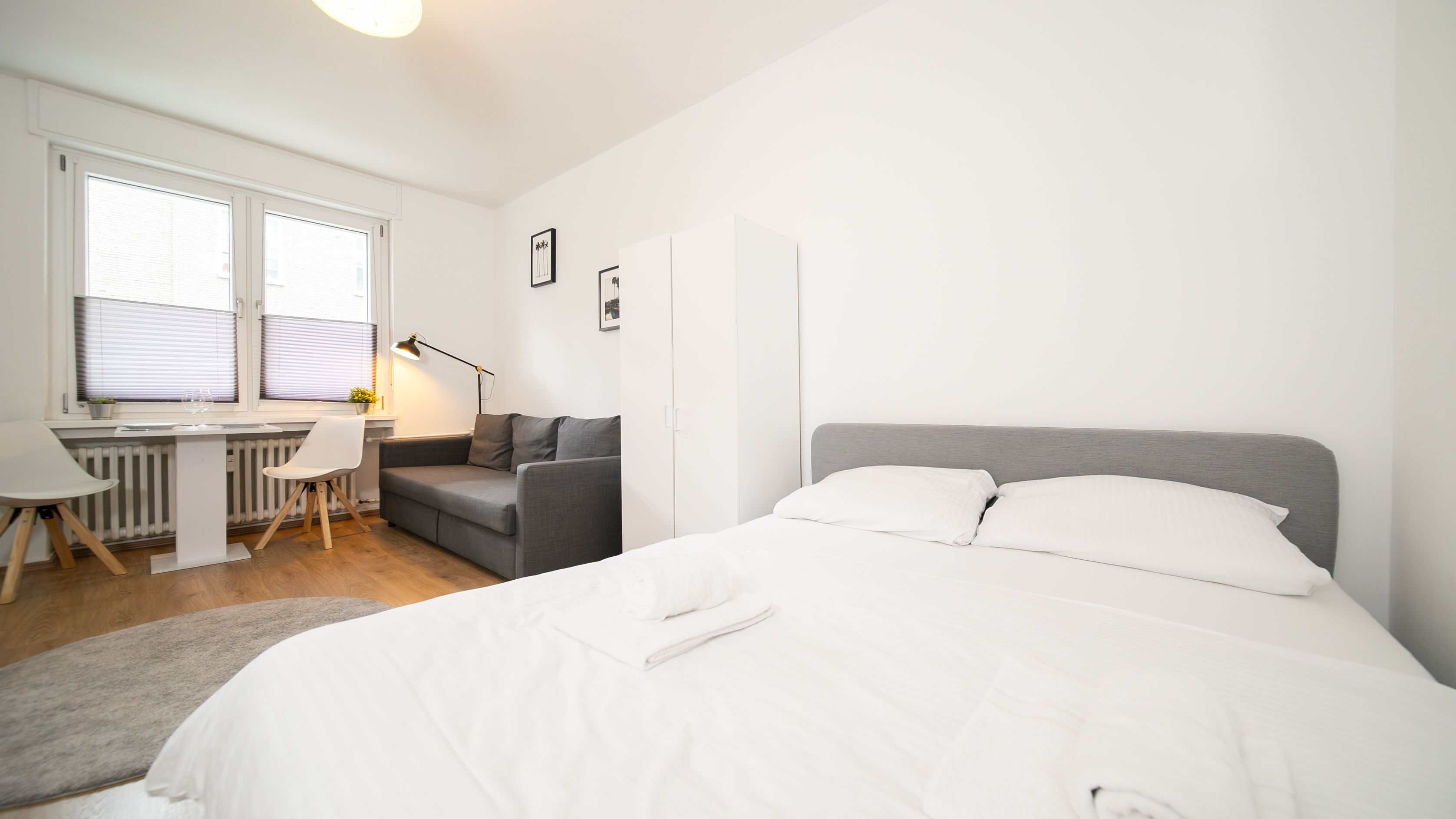 Central Apartment In A Prime Location With A Kitchen - 11