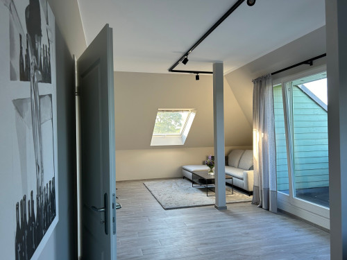 Stylish 2-Room Apartment | 90 m² | Dresden North | Parking & WiFi - Gallery - 39
