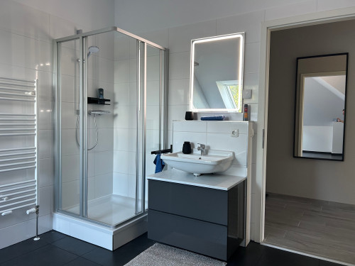 Stylish 2-Room Apartment | 90 m² | Dresden North | Parking & WiFi - Gallery - 13