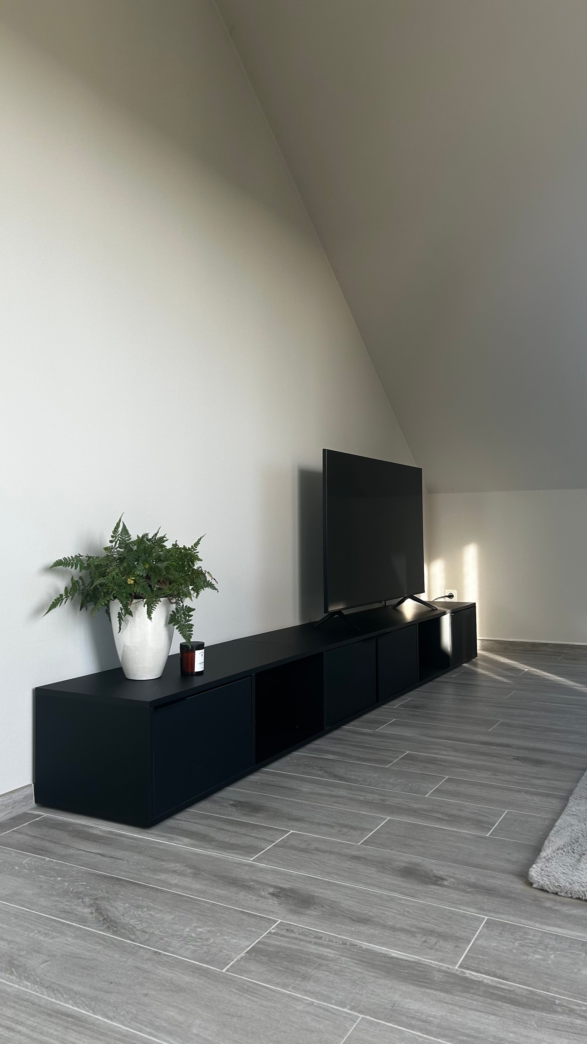 Stylish 2-Room Apartment | 90 M² | Dresden North | Parking & WiFi - 17