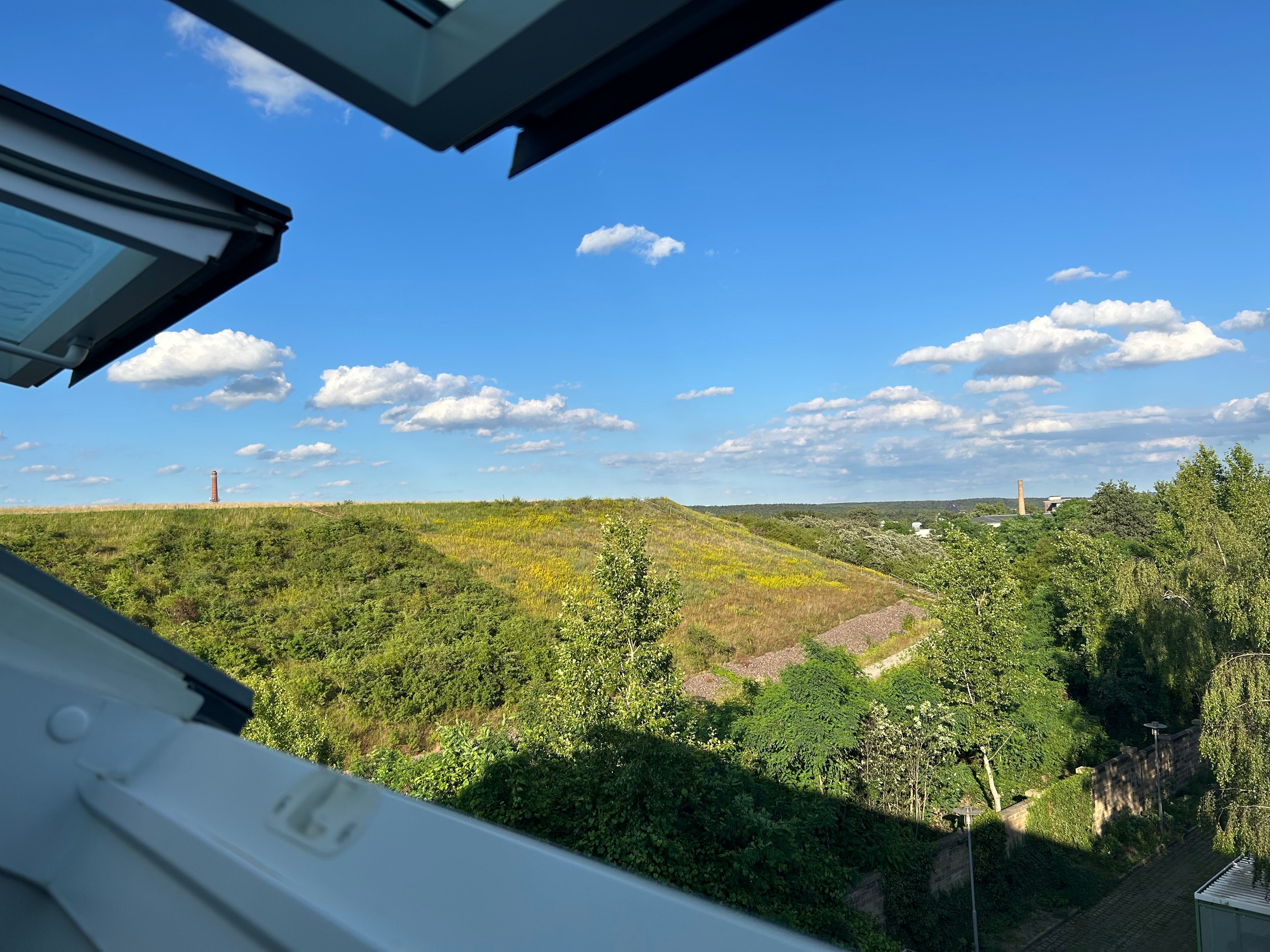 Stylish 2-Room Apartment | 90 M² | Dresden North | Parking & WiFi - 26