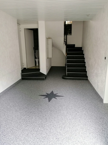 Amazing, modern apartment in quiet street