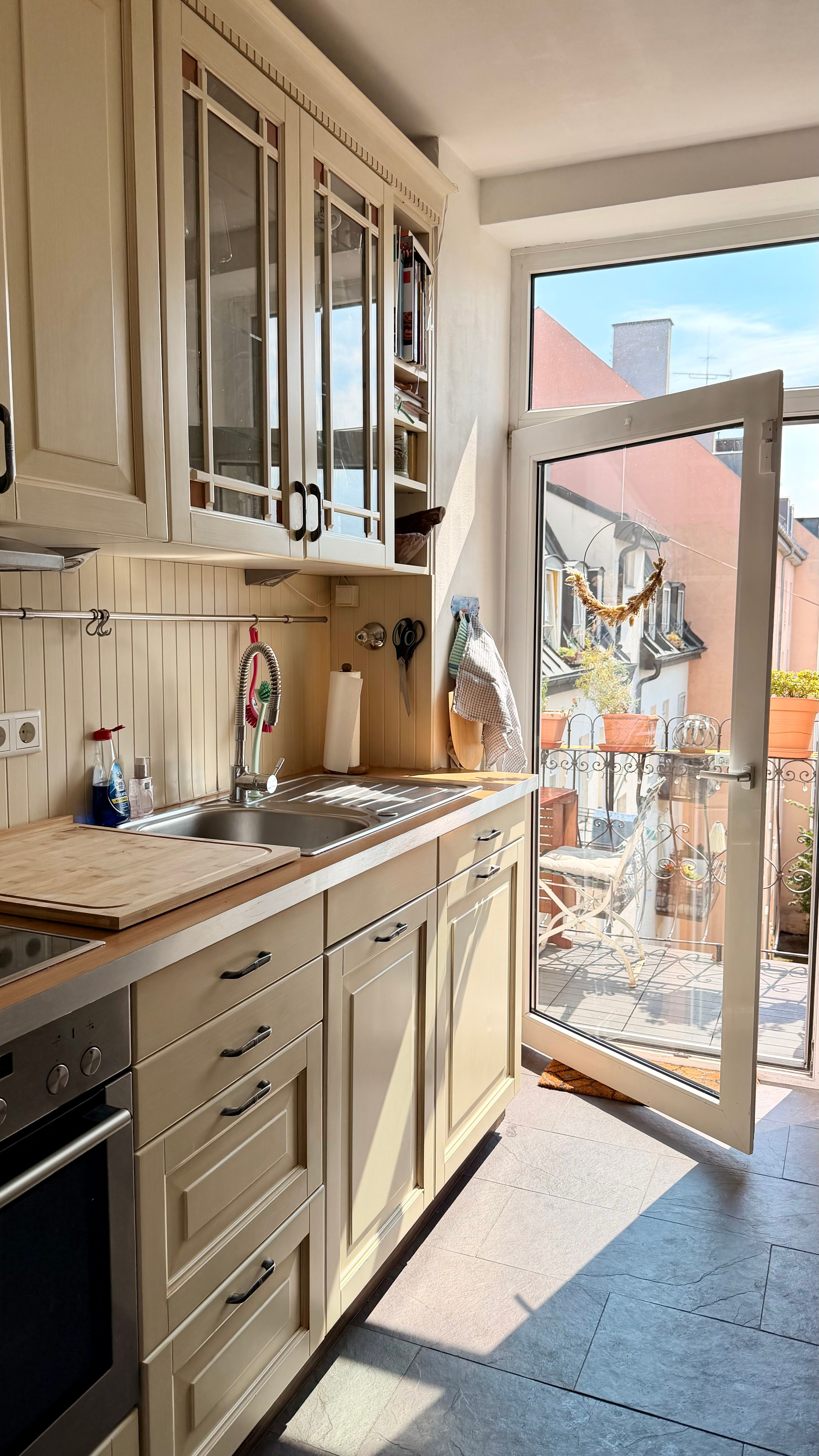 Stylish 4-Room Period Apartment With Balcony In Munich-Haidhausen - 7