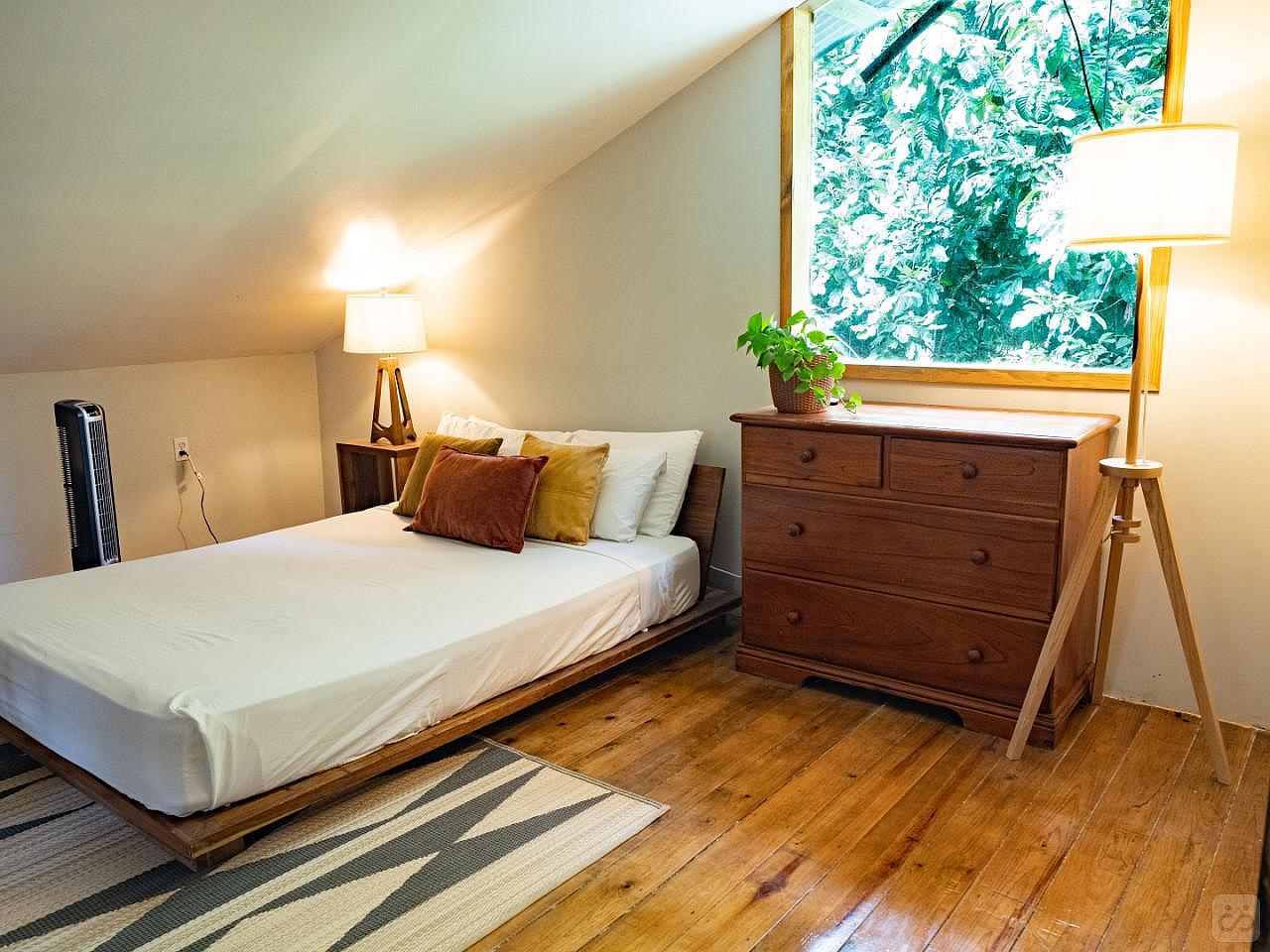 Three Bedroom Owners Apartment With AC - 3