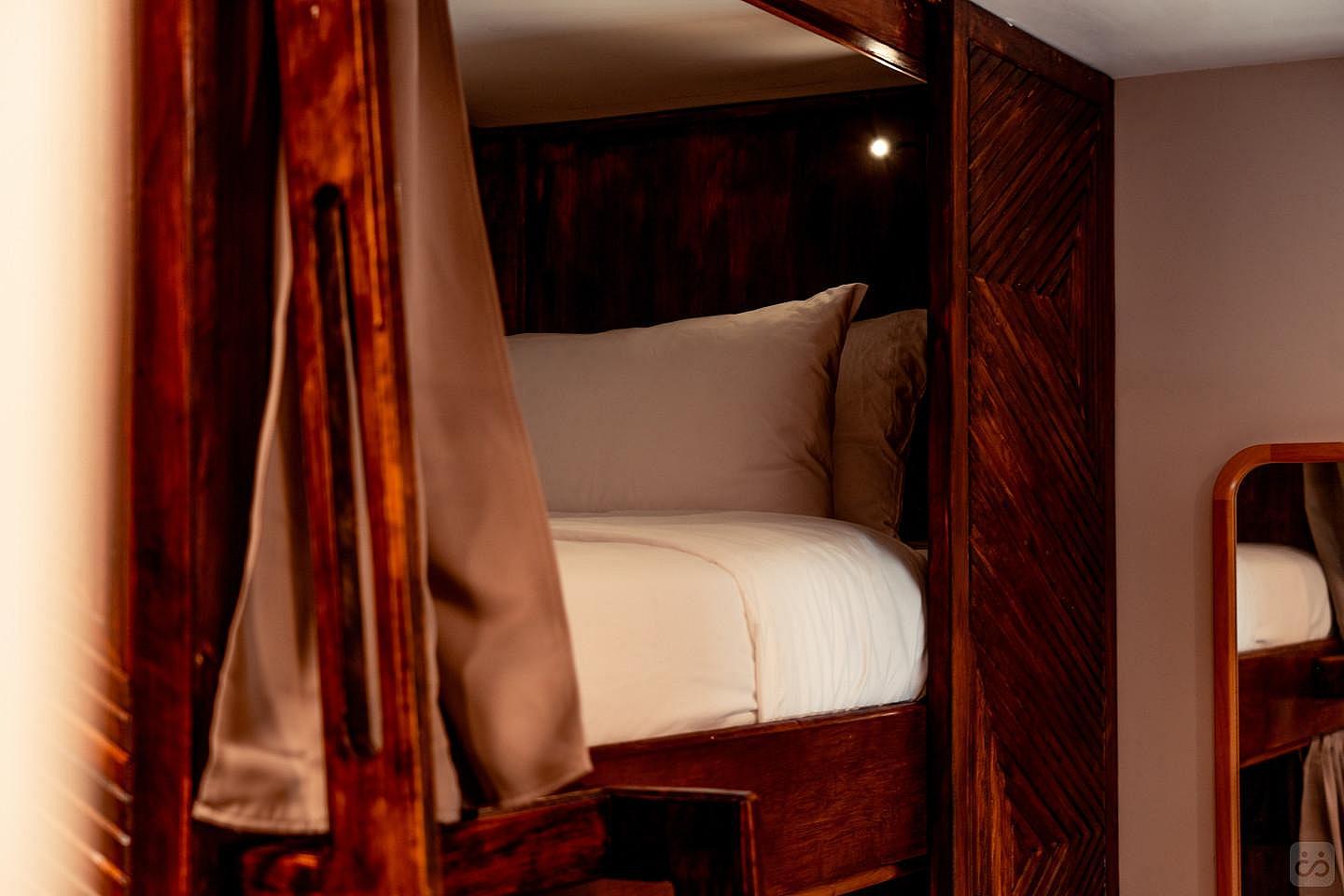 Bed In A 10-Bed Mixed Gender Room - 3