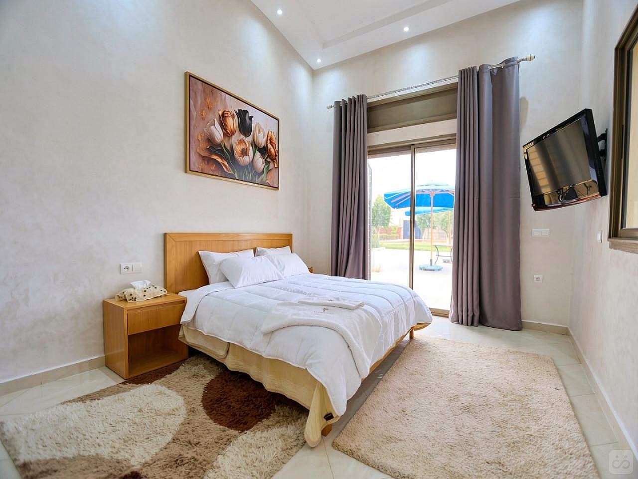 Prestige Room (View & Pool Access) - 1