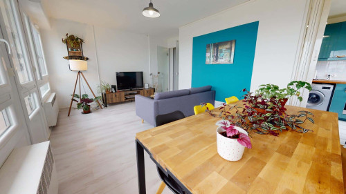 Room in Boulevard de l'Europe, Oullins-Pierre-Bénite for 82 m² with 3 bedrooms - Gallery - 4