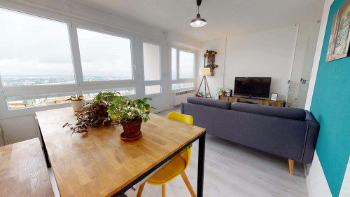Room in Boulevard de l'Europe, Oullins-Pierre-Bénite for 82 m² with 3 bedrooms - Gallery - 3