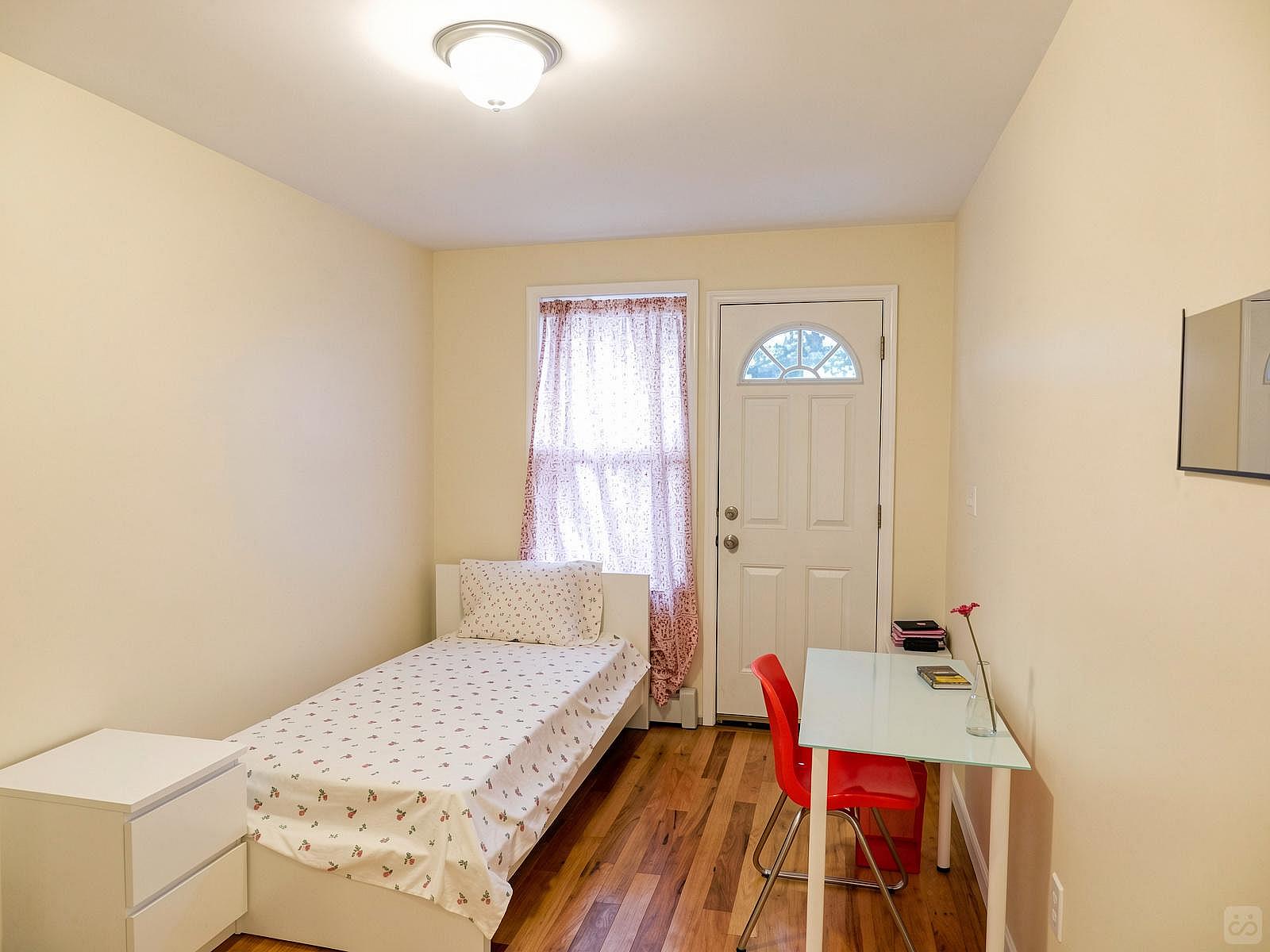 Room C - 40