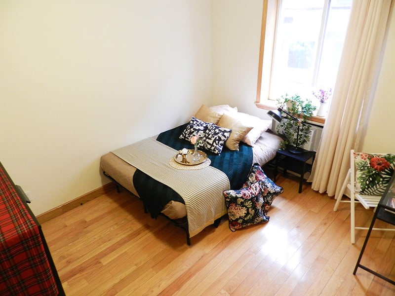 Room B - 24