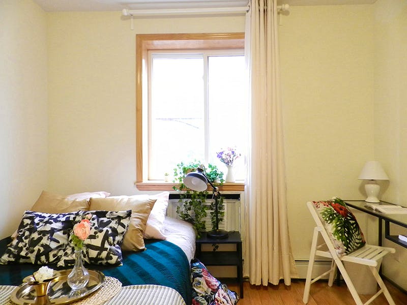 Room B - 15