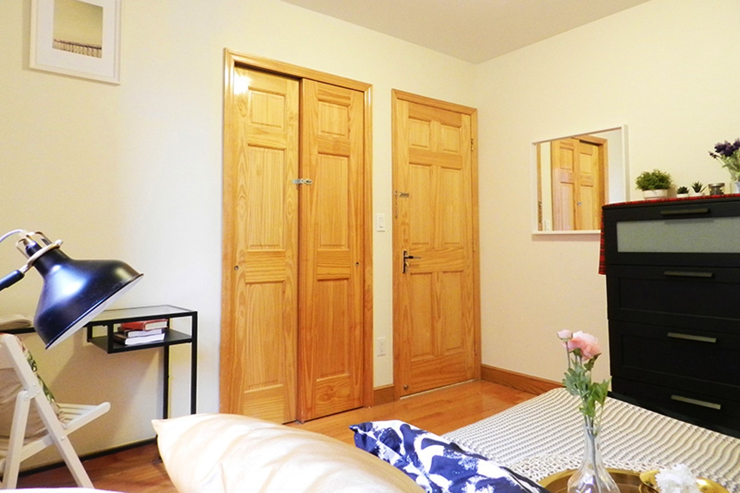 Room B - 4
