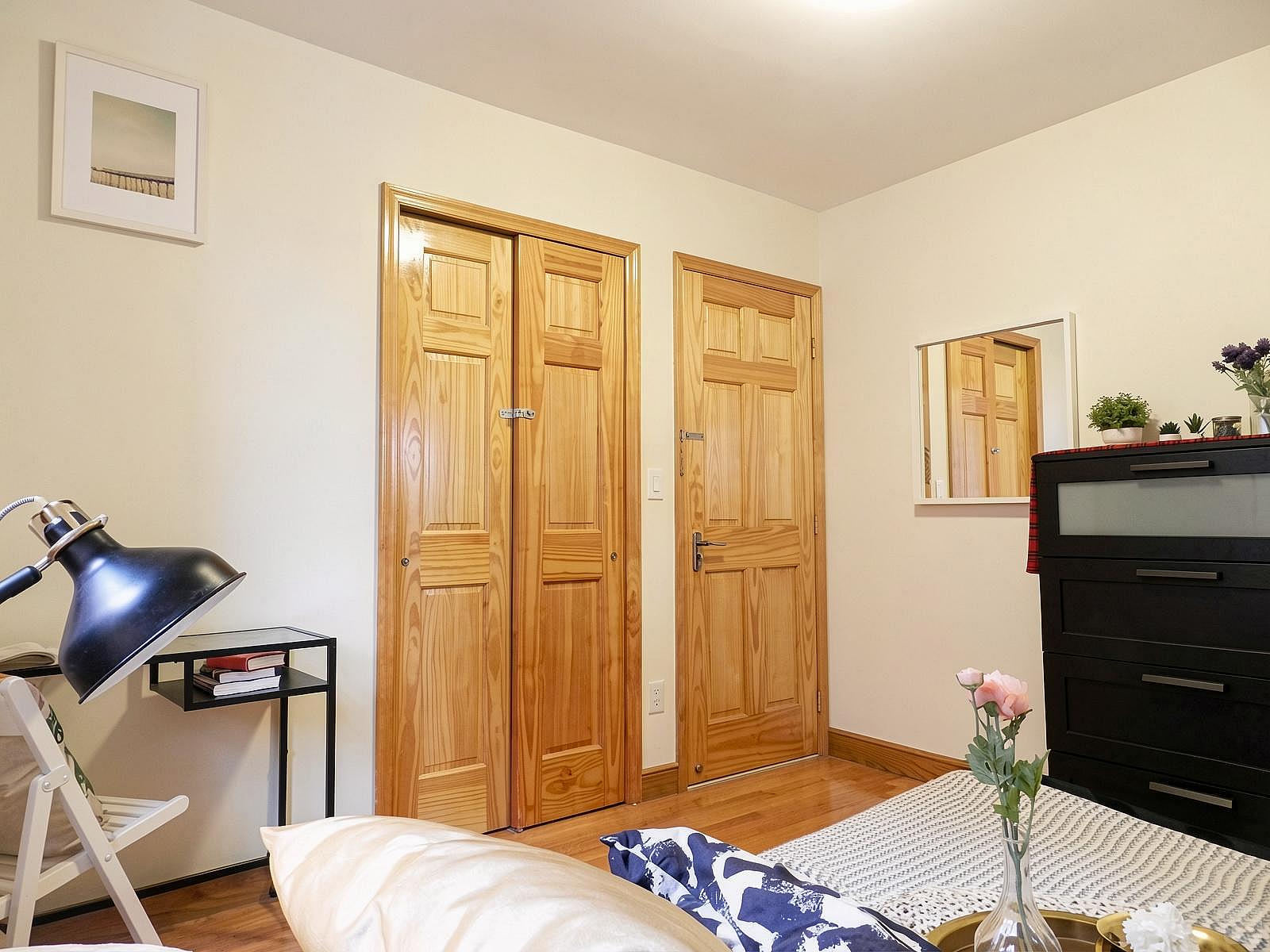 Room B - 40