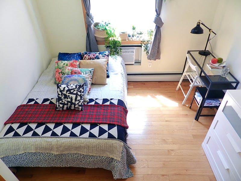 Room C - 10
