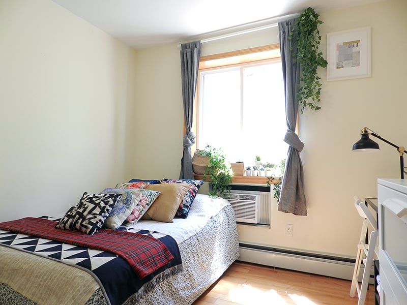 Room C - 16