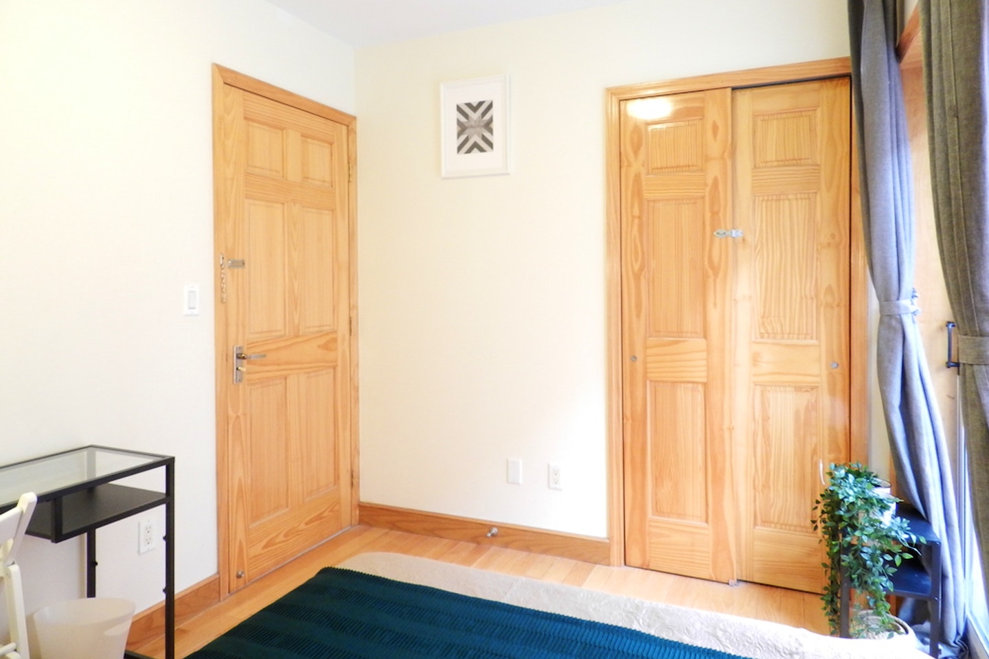 Room D - 4