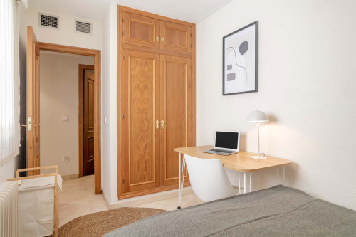 Habitación 6 en Doctor Gadea 7, Alicante