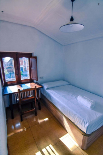 Room for 1700 m² with 36 bedrooms