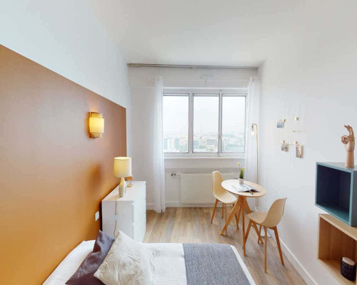 Chambre dans le Rue de Bezons