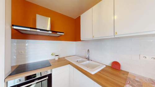 Room in Rue d'Etrembières, Annemasse for 81 m² with 5 bedrooms - Gallery - 7