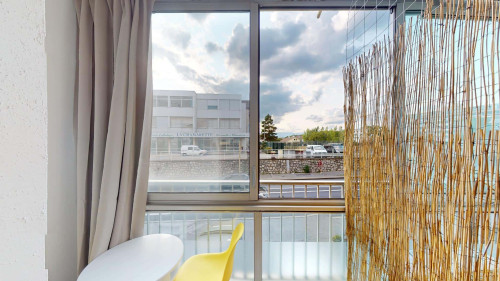 Room in Rue d'Etrembières, Annemasse for 81 m² with 5 bedrooms - Gallery - 16