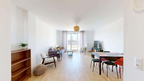 Room in Avenue Edouard Vaillant, Bobigny for 89 m² with 4 bedrooms - Gallery - 6