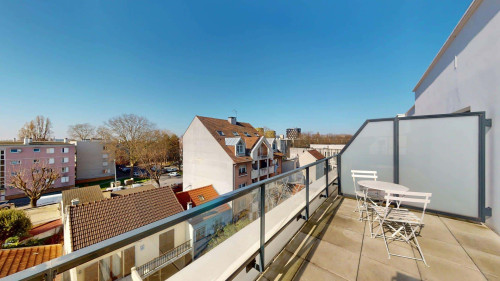 Room in Avenue Edouard Vaillant, Bobigny for 89 m² with 4 bedrooms - Gallery - 12