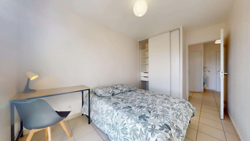 Apartment in Rue des Lads, Bron for 60 m² with 2 bedrooms - Gallery - 9