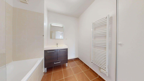 Apartment in Rue des Lads, Bron for 60 m² with 2 bedrooms - Gallery - 8