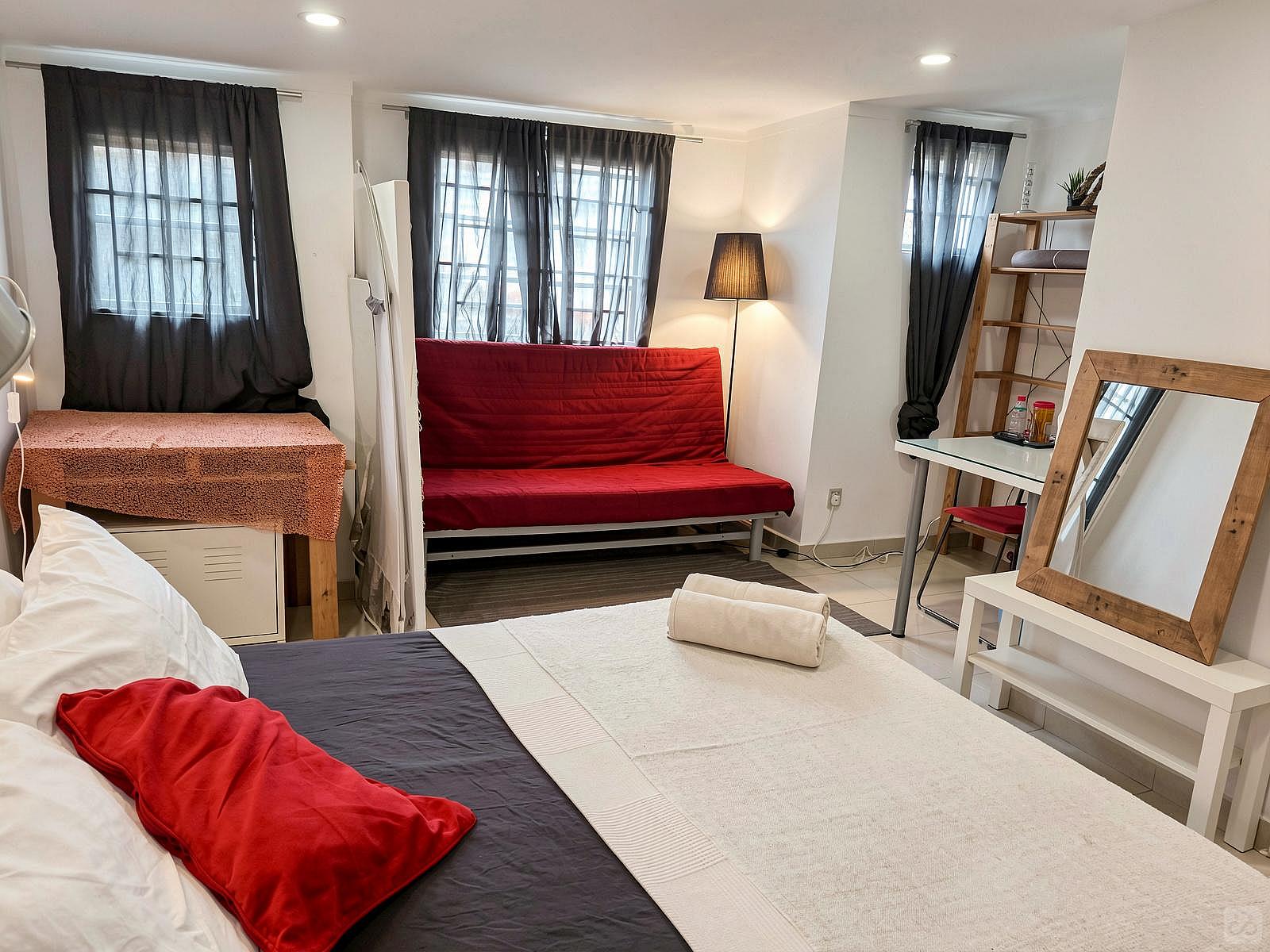  The Artist Studio  -  Vibrant Boho Styled House w/ Coworking  - Gallery -  37