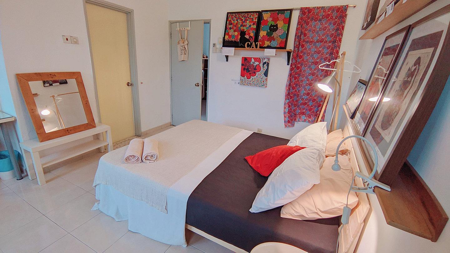  The Artist Studio  -  Vibrant Boho Styled House w/ Coworking  - Gallery -  18