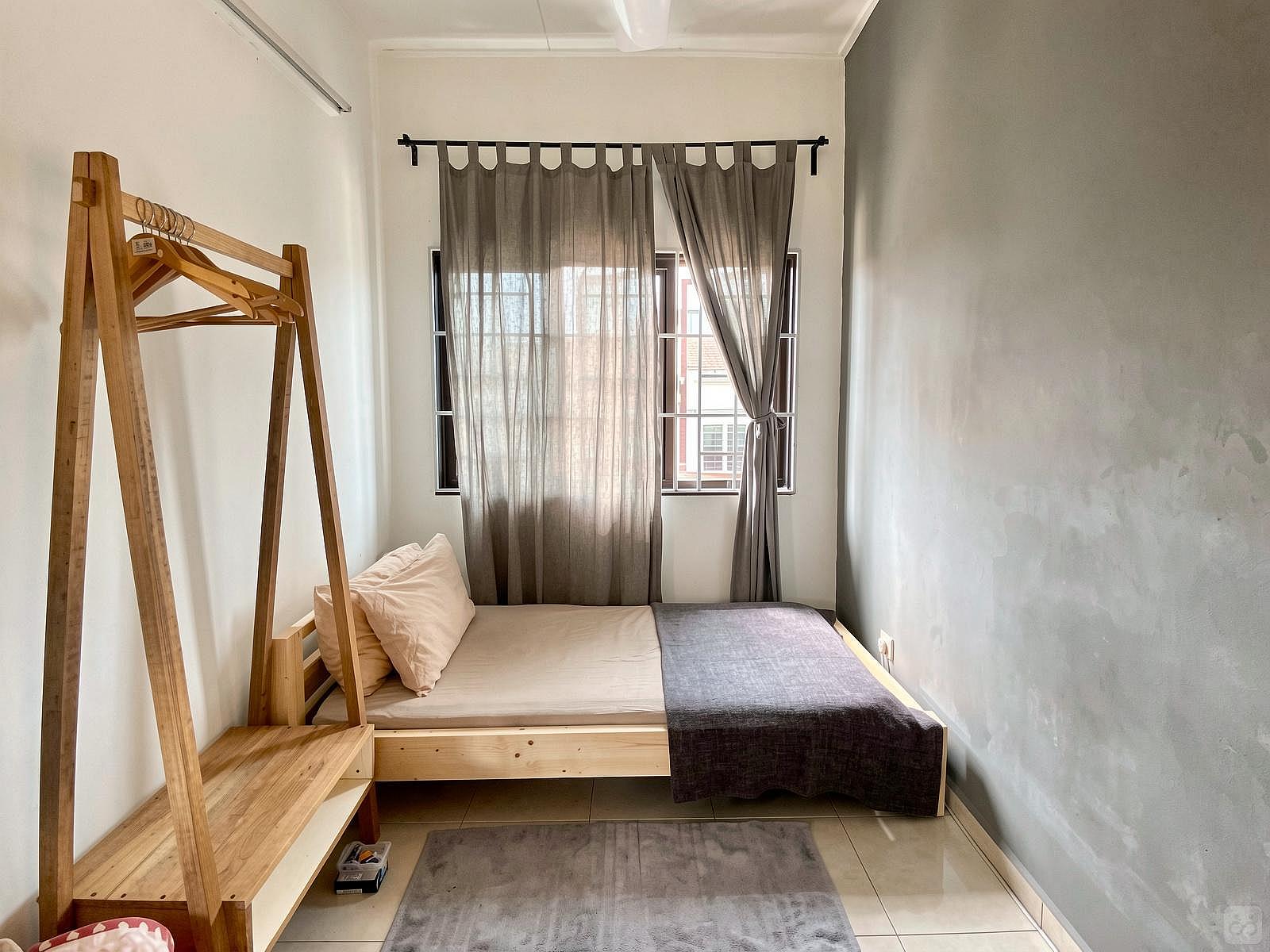  The Minimalist Room  -  Vibrant Boho Styled House w/ Coworking  - Gallery -  40