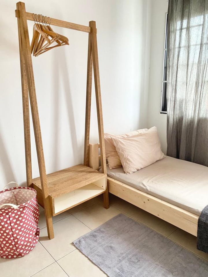 The Minimalist Room  -  Vibrant Boho Styled House w/ Coworking  - Gallery -  19